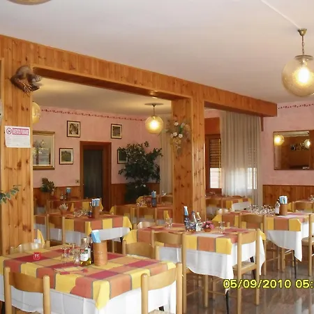 Montebaldina ホテル