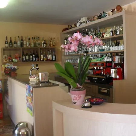 Montebaldina ホテル サン・ゼーノ・ディ・モンターニャ