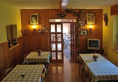 호텔 Montebaldina 산 제노 디 몬타냐