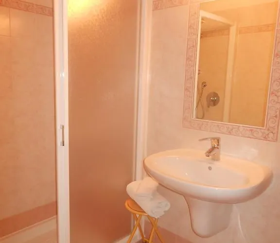 Montebaldina 3*