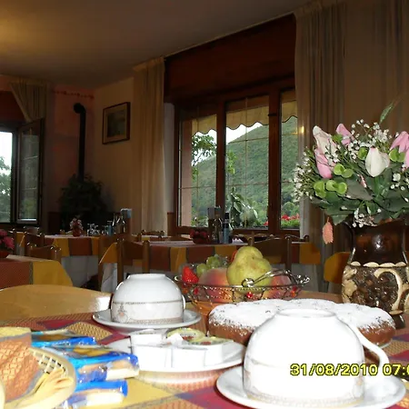 Montebaldina Szálloda San Zeno di Montagna