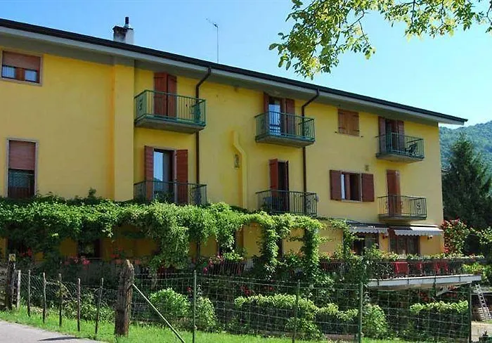 Montebaldina Szálloda San Zeno di Montagna