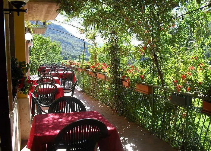 Montebaldina 3* San Zeno di Montagna